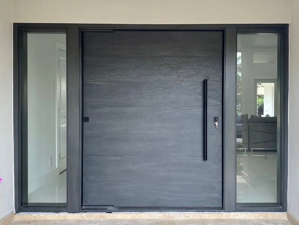 Hurricane-Pivot-Doors-Aventura-Taybooto-101942_1