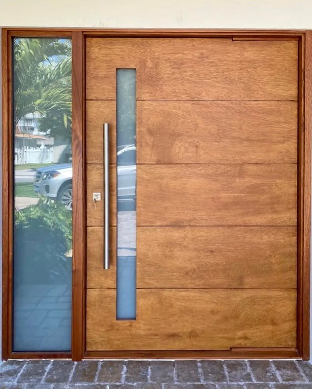 Hurricane-Pivot-Doors-Coral-Springs-Takahama-Pivot_1