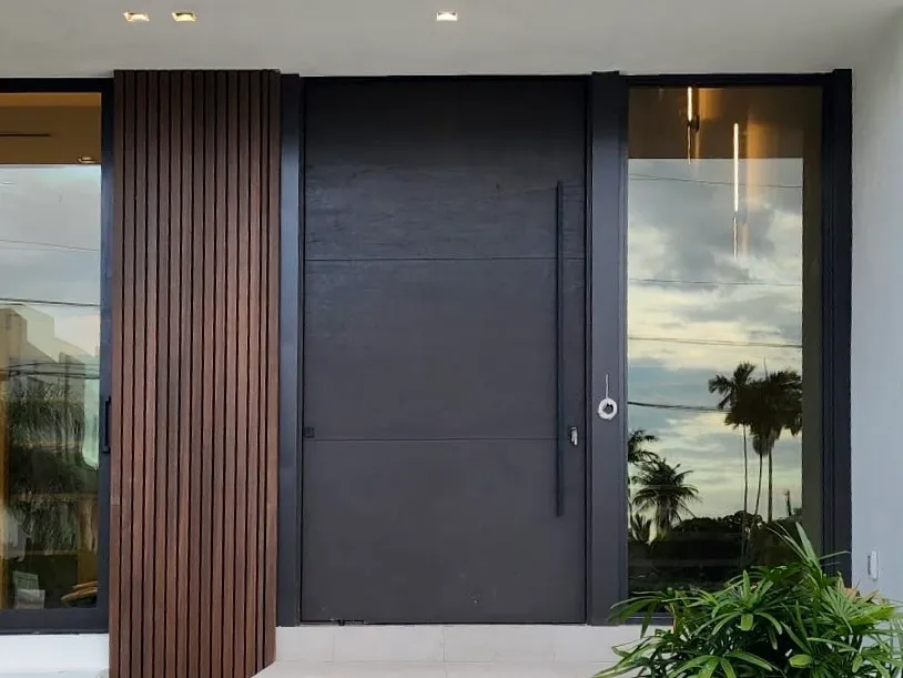 Hurricane-Pivot-Doors-Davie-Taybooto_112766._1