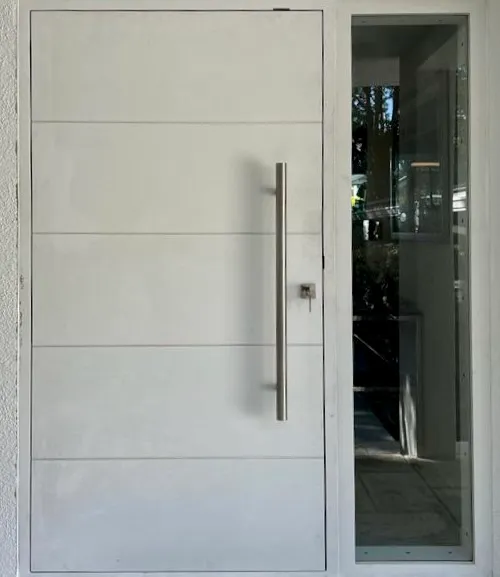 Hurricane-Pivot-Doors-Kendall-Taybooto-108406-white_1