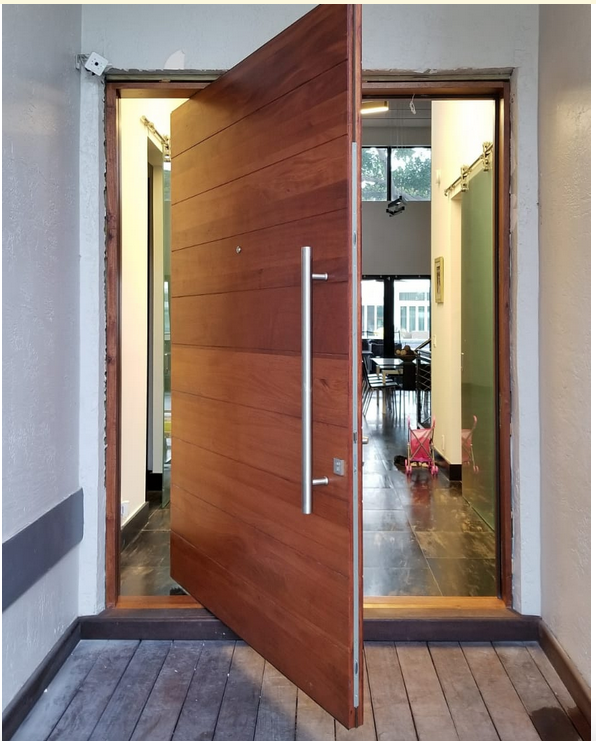 Hurricane-Pivot-Doors-Miami-Stockholm-Pivot
