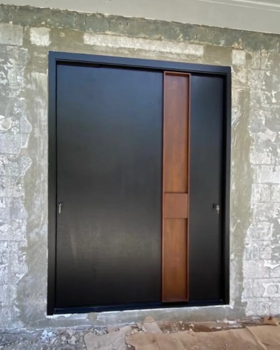 Hurricane-Pivot-Doors-Pompano-Beach-Varberg-108681_1